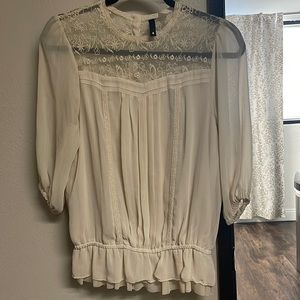 H&M creme vintage peplum blouse